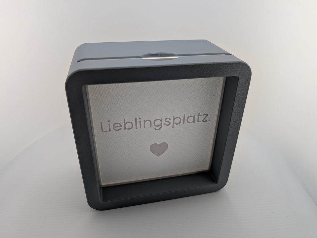 bymelli moodcube grau mit moodplate "lieblingsplatz."